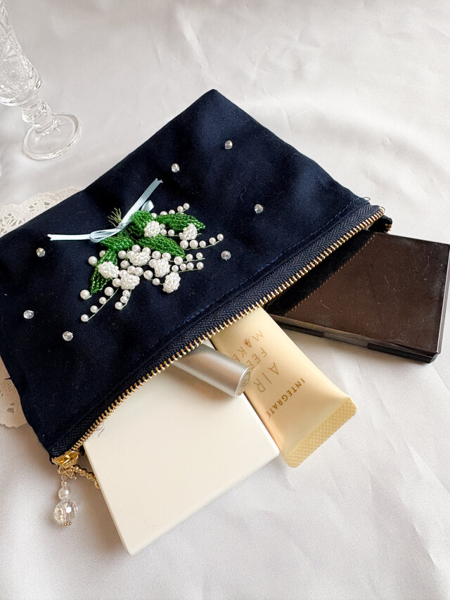 すずらんのビーズ刺繍ポーチ[母の日プレゼント] | iichi 日々の暮らし
