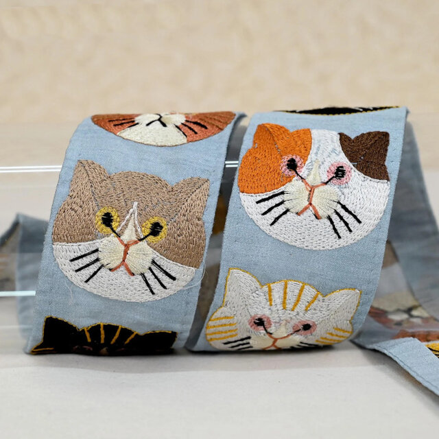 インド刺繍リボン50cm切り売り キャット フェイス ブルー 5.0cm幅 HC
