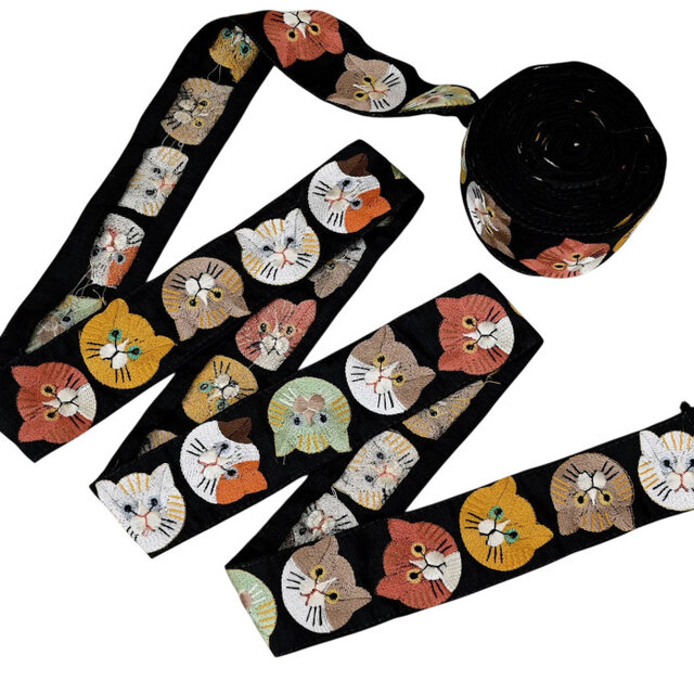 インド刺繍リボン50cm切り売り キャットフェイス ブラック 5.6cm幅 HC