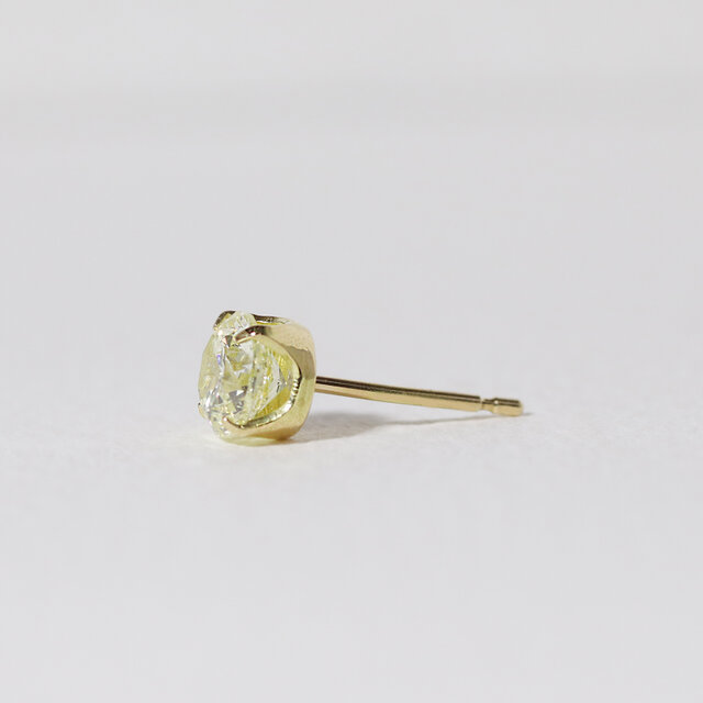 K18 イエローダイヤモンド 1.00ct 4本爪スタッドピアス YG ゴールド 18 