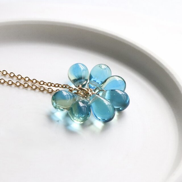 紫陽花色チェコガラス ピアス／イヤリング＆ネックレスセット 小ぶり