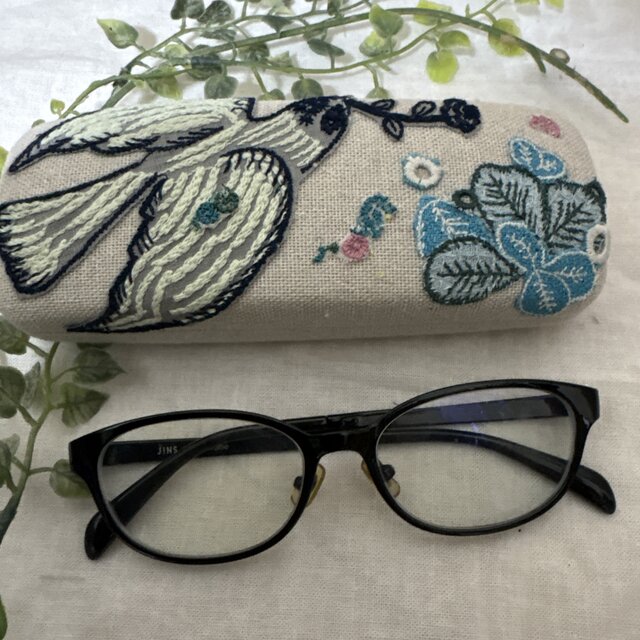 ✳︎ ✳︎ ハンドメイド☆ミナペルホネンfollowing day刺繍メガネ