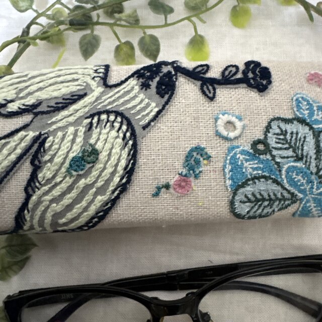 ✳︎ ✳︎ ハンドメイド☆ミナペルホネンfollowing day刺繍メガネ