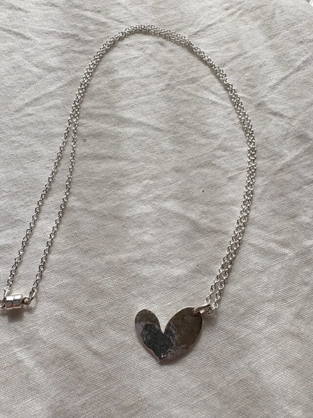 彫金作家さんとつくったSilver925 ハートネックレス｜槌目・60cmロング