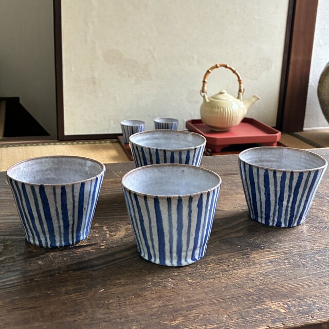 十草蕎麦猪口 青灰｜和陶器 | iichi 日々の暮らしを心地よくする