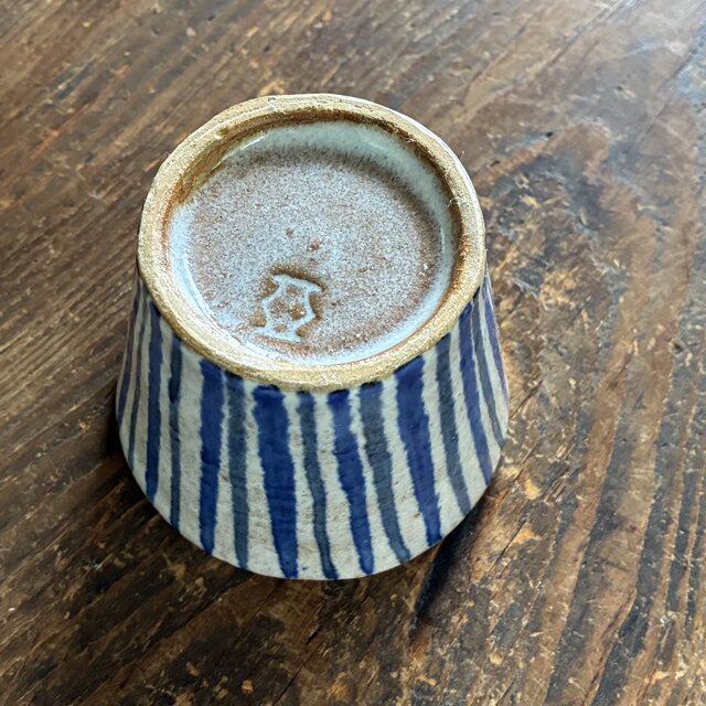 十草蕎麦猪口 青灰｜和陶器 | iichi 日々の暮らしを心地よくする
