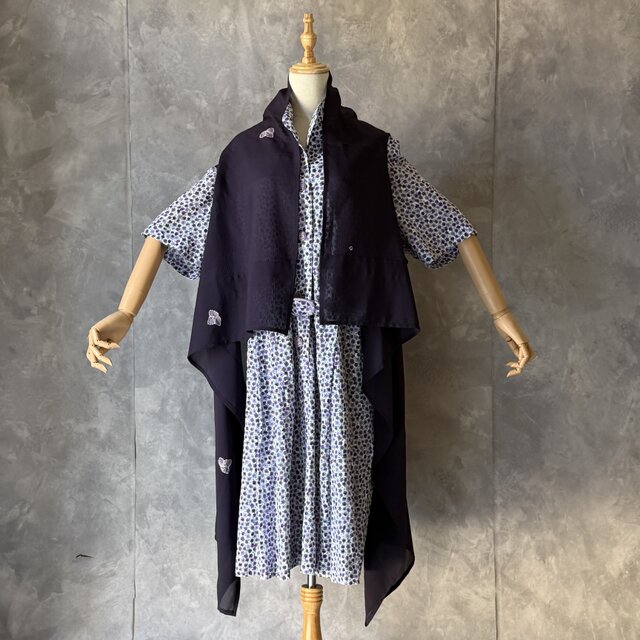 0004 着物リメイク 正絹 絽 ベスト / kimono vintage cloth Japanese