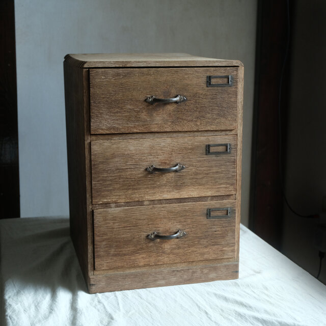 アンニュイな雰囲気◇三段引き出し棚 収納箱 antiques・骨董 レトロ