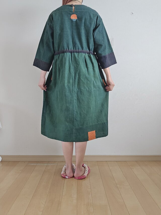 着物リメイク ハンドメイド グリーン 紋 風呂敷 ワンピース | iichi