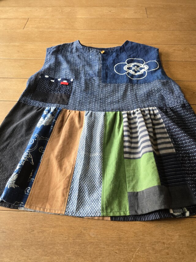 着物リメイク絣のパッチワークチュニック 着物リメイク 手作り 絣 パッチワーク チュニック | iichi 日々の