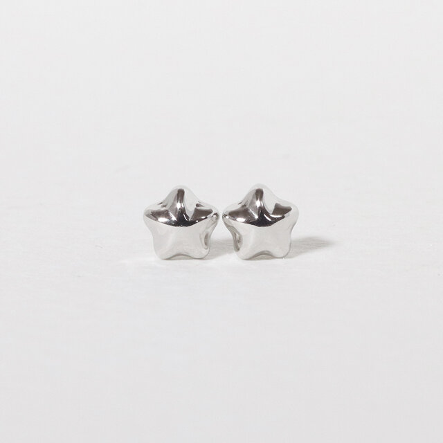 プラチナ 4mm 星ピアス スタッドピアス Pt900 PT 可愛い ピアス スター