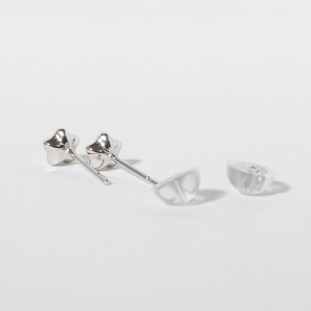プラチナ 4mm 星ピアス スタッドピアス Pt900 PT 可愛い ピアス スター