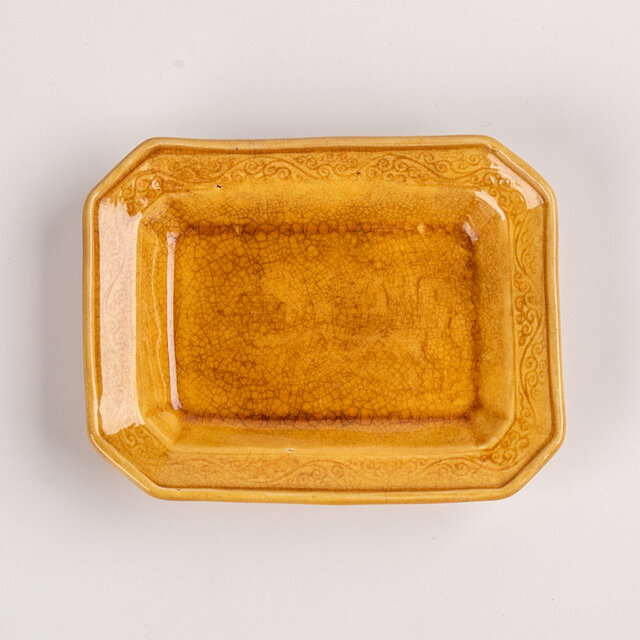 淡路珉平焼 黄釉陰刻八角小皿 豆皿 個体B | iichi 日々の暮らしを