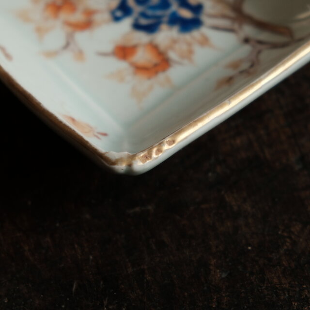花と蝶々◆伊万里　花蝶文長方皿２客　刺身皿　芍薬　骨董・antiques 明治期 花と蝶々◇ゴージャスな雰囲気。伊万里 花蝶文長方皿 刺身皿 芍薬 骨董
