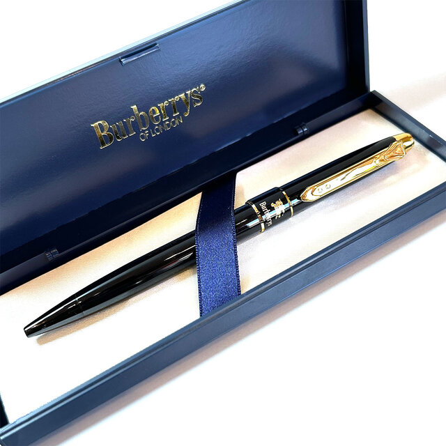 Vintage Burberry Black & Gold Ballpoint Pen | iichi 日々の暮らしを