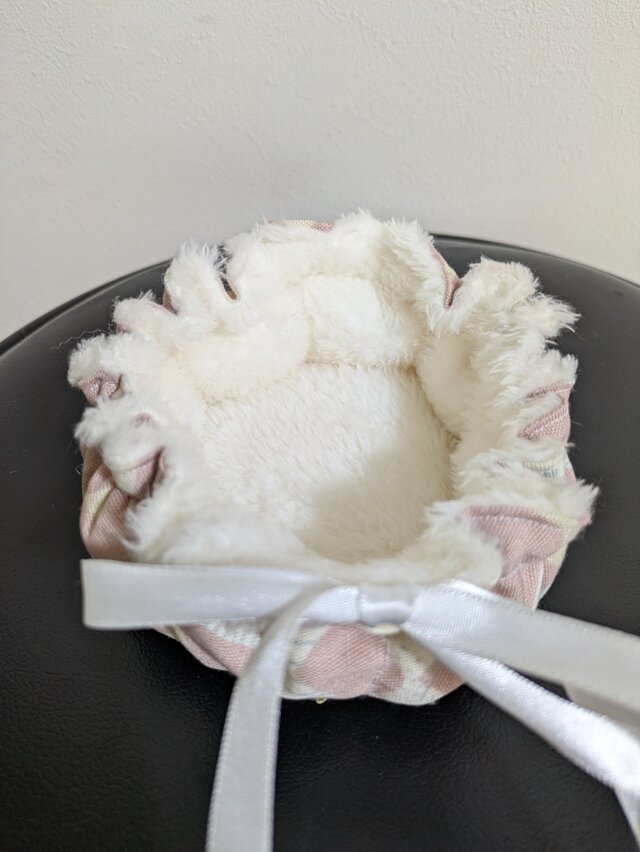 ハンドメイド* ぬいぐるみ*子猫*ベッド*ベロ ハンドメイド☆ぬいぐるみ☆子猫☆ベロ | iichi 日々の暮らしを