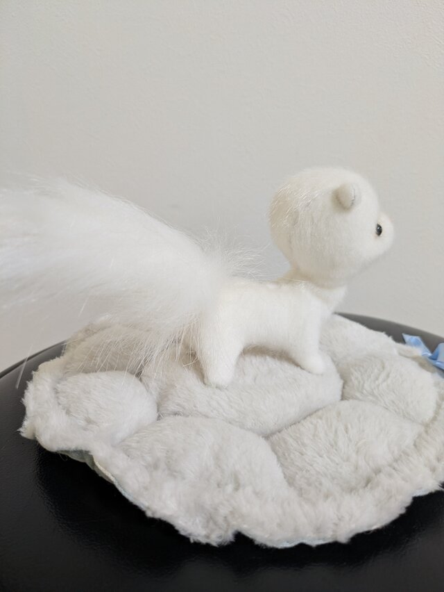 ハンドメイド* ぬいぐるみ*フェレット*Baby☆ベッド ハンドメイド☆ぬいぐるみ☆フェレット☆ベッド | iichi 日々の暮らし