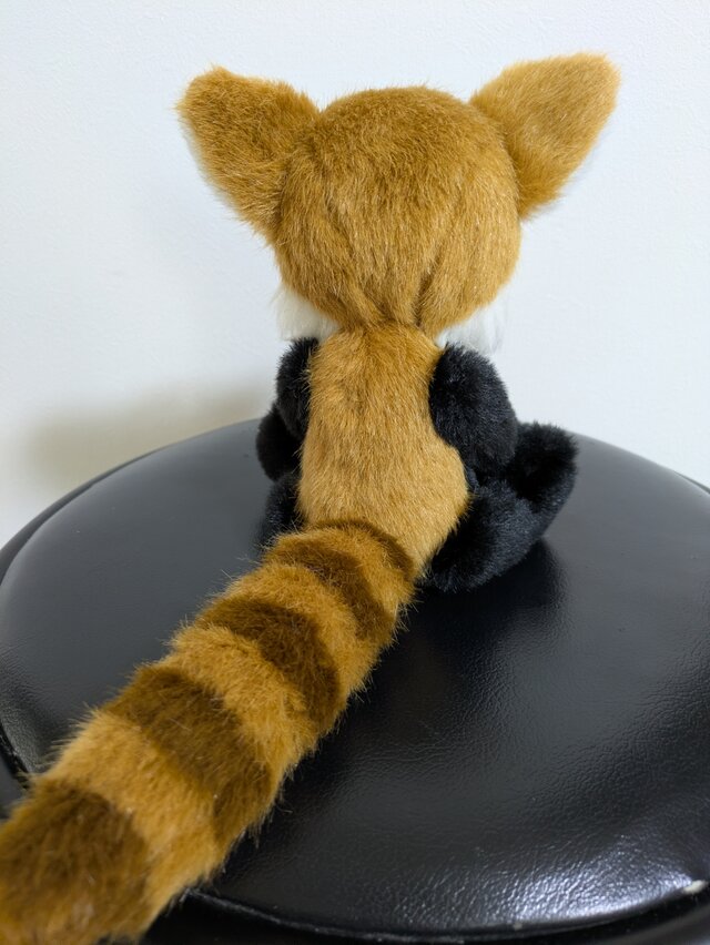ハンドメイド* ぬいぐるみ*レッサーパンダ ハンドメイドぬいぐるみ☆レッサーパンダ | iichi 日々の暮らしを