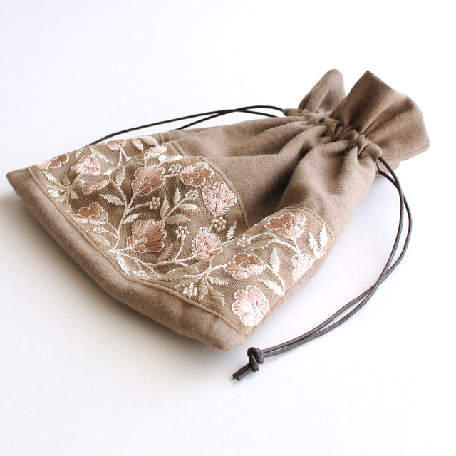 インド刺繍リボンの巾着ポーチ ブラウン | iichi 日々の暮らしを