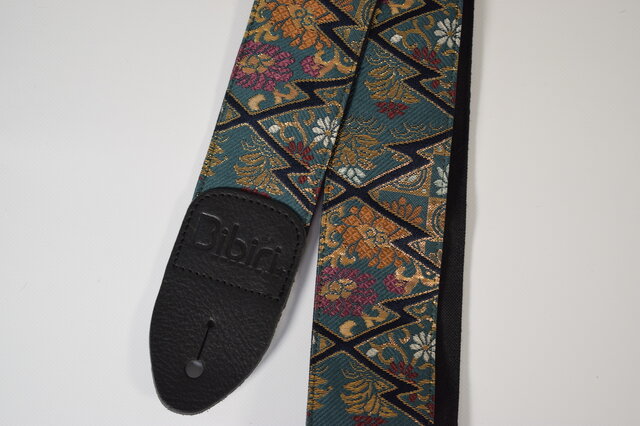 和柄 ギターストラップ 金襴 松皮菱 | Handmade Japanese Guitar Strap