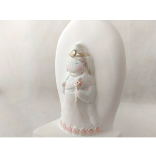観音様 white | iichi 日々の暮らしを心地よくするハンドメイドや