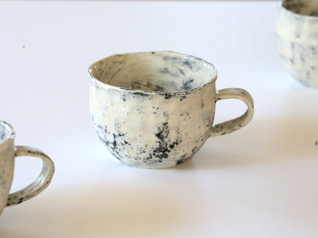 手びねりカップ240ml【161】 | iichi 日々の暮らしを心地よくする