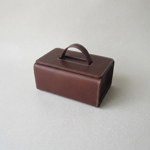 本革》革の道具箱／持ち手付きレザーボックス（焦茶） | iichi 日々の