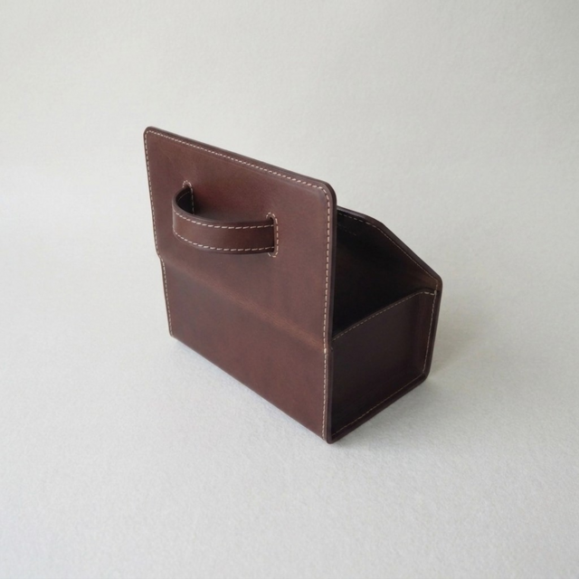 本革》革の道具箱／持ち手付きレザーボックス（焦茶） | iichi 日々の