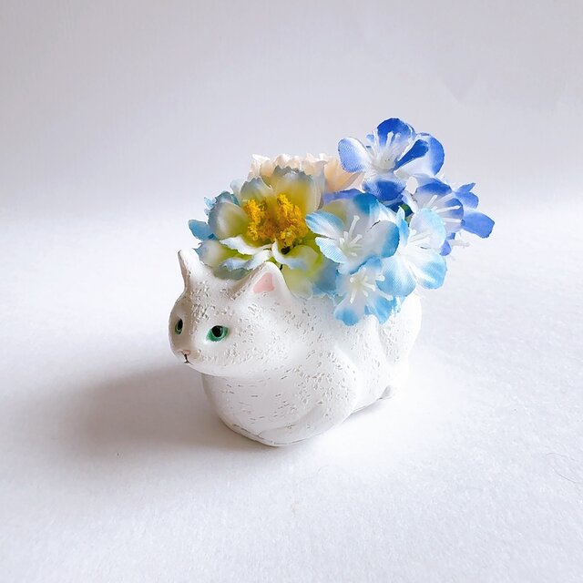 ネモフィラ猫】手のひらサイズの猫のネモフィラフラワーアレンジ