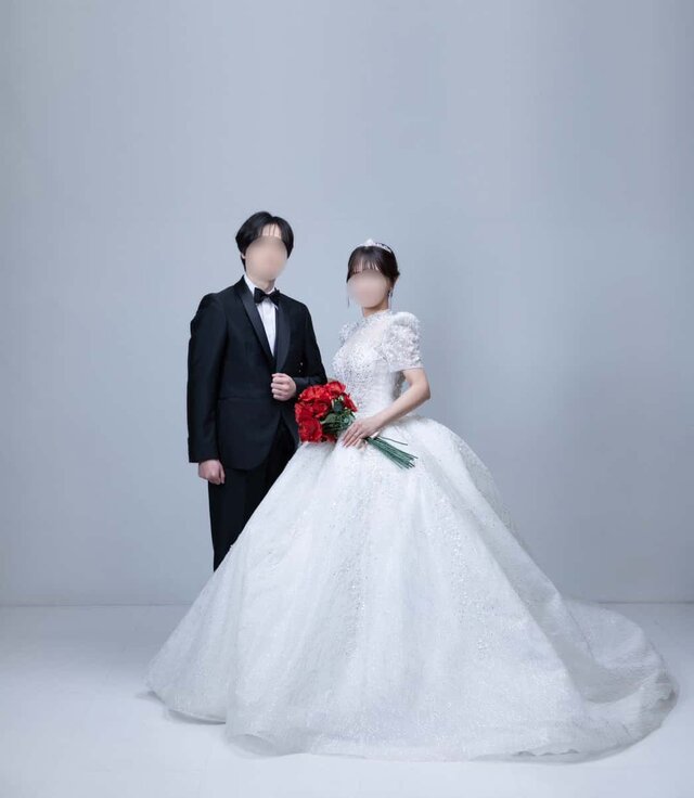 実例写真！韓国風ドレス ウエディングドレス 短袖 背中見せ プリンセス
