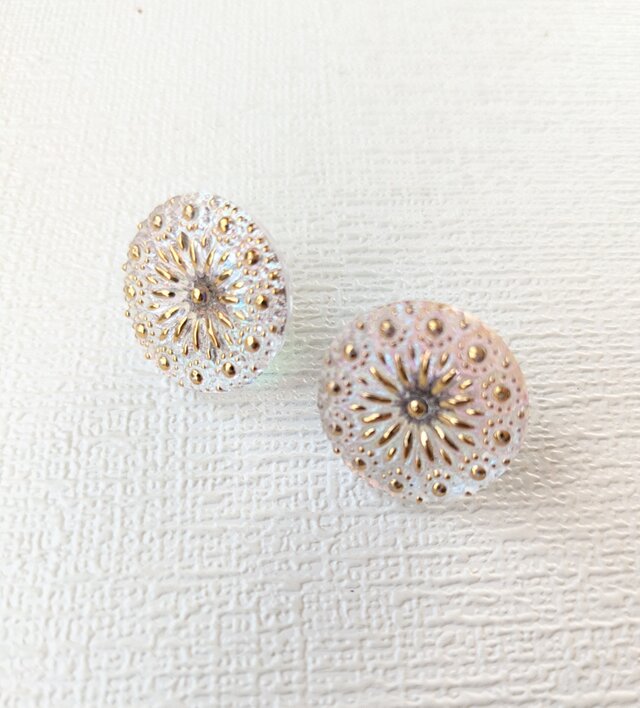 1点限定】アクセサリー 優美なピンクオーバル チェコガラスボタンの