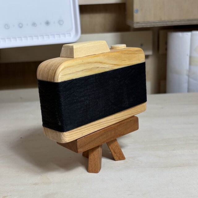 名入れ可】思い出を飾る木のカメラ型フォトフレーム◇実習生帰国・送別