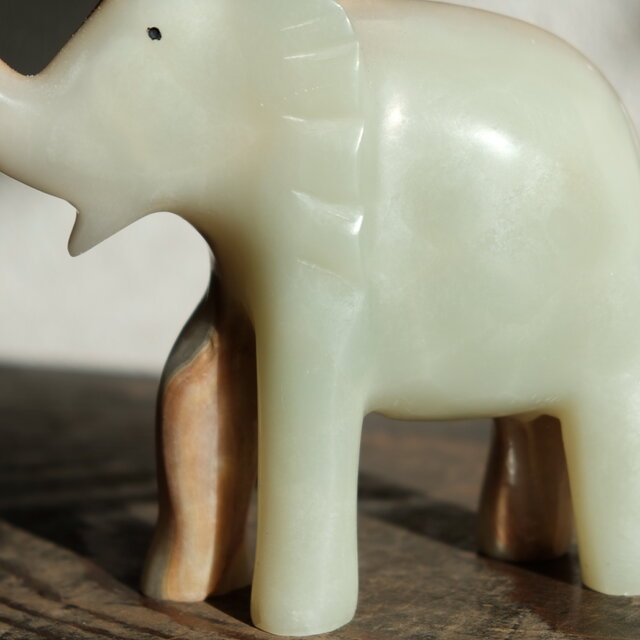 オブジェ　動物　置き物　大理石　彫刻　アンティーク　工芸品 特価¥3300→¥2200】キュートな象◇天然石のオブジェ オニキス 工芸品