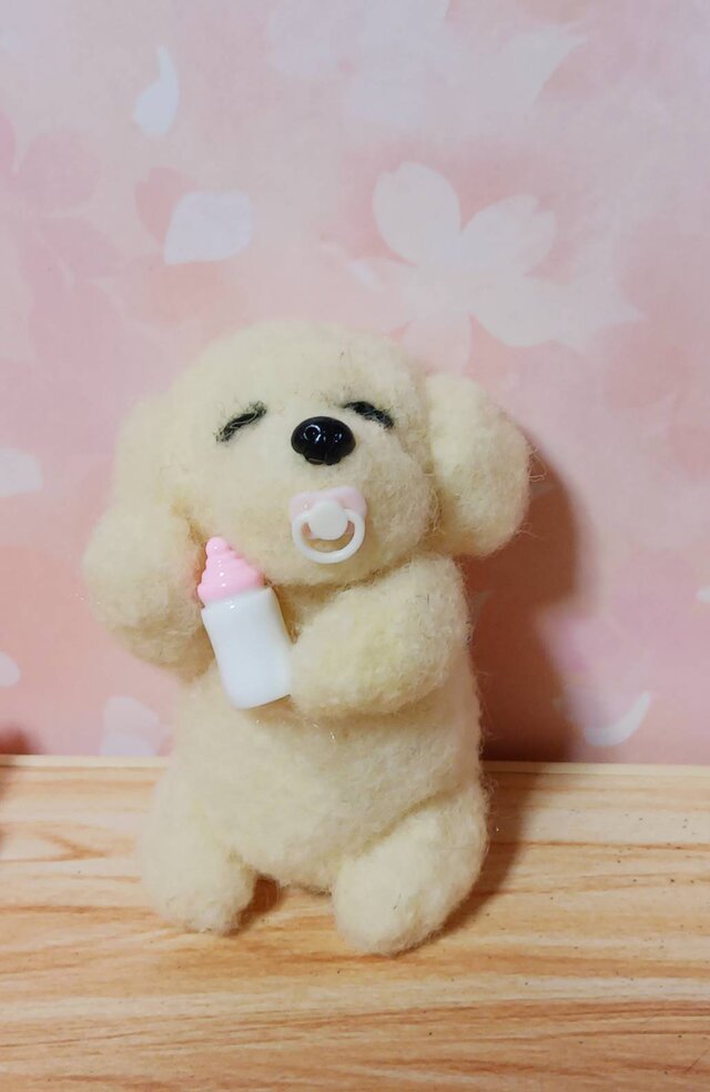 羊毛フェルト おやすみトイちゃん お腹いっぱいになり夢見てる