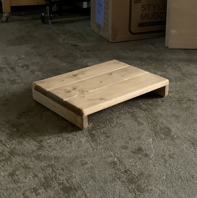 とても低い踏み台 | iichi 日々の暮らしを心地よくするハンドメイドや