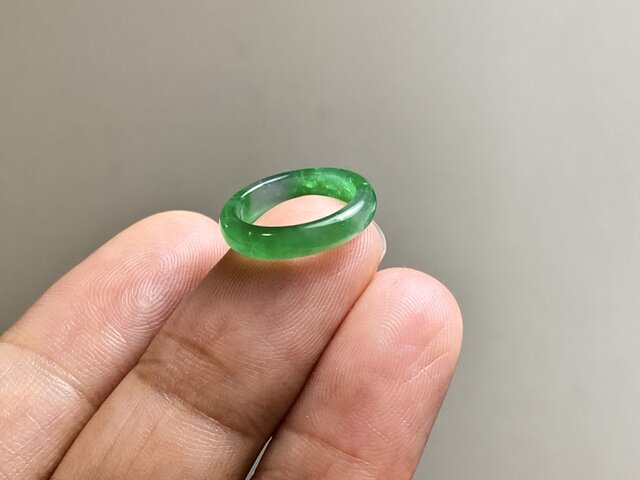 RS13-84 上品 宝石質 氷種 陽緑 グアテマラ産 天然 A貨 本翡翠 ルース
