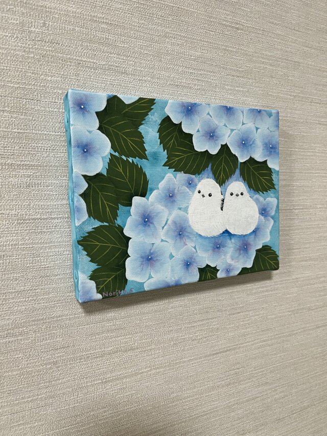 絵画 原画 「紫陽花とシマエナガ」 | iichi 日々の暮らしを心地よく