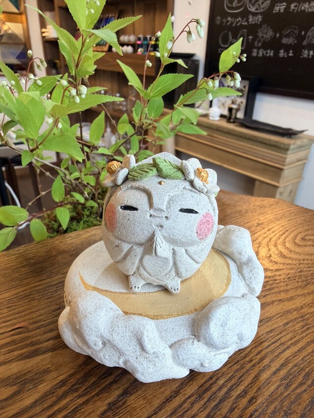 白豆地蔵 花の冠 | iichi 日々の暮らしを心地よくするハンドメイドや