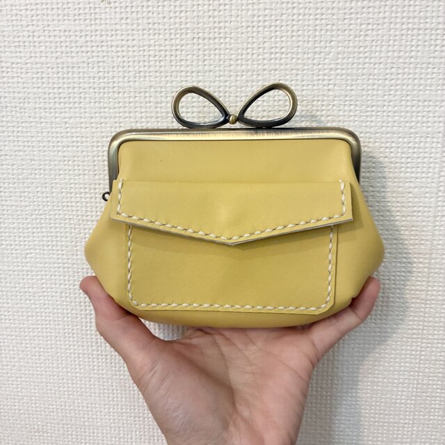 ぱかっと開くとお部屋が3つの親子がまぐち♪外ポッケが付いたリボン
