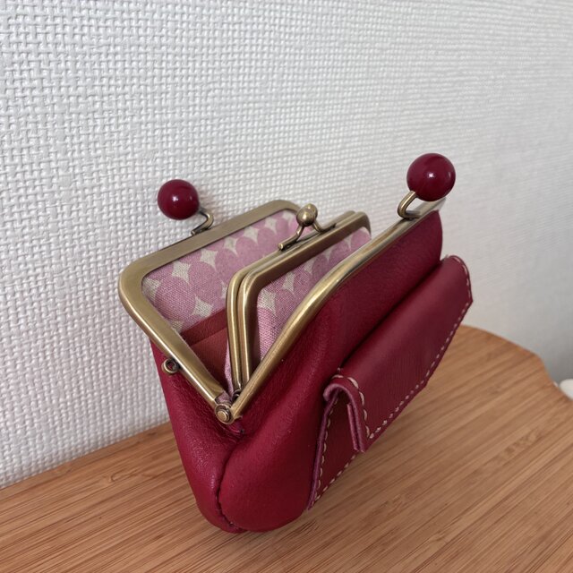 ぱかっと開くとお部屋が3つの親子がまぐち♪外ポッケが付いたあめ玉
