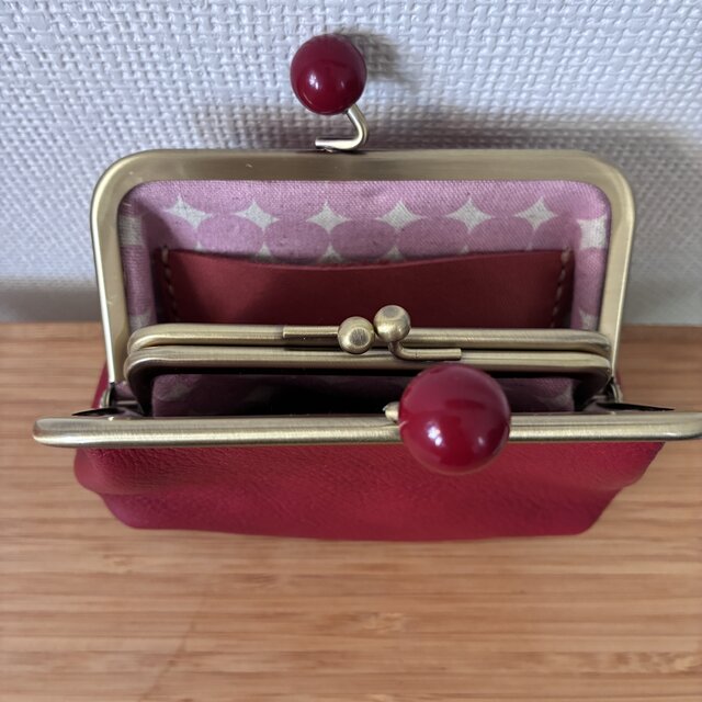 ぱかっと開くとお部屋が3つの親子がまぐち♪外ポッケが付いたあめ玉