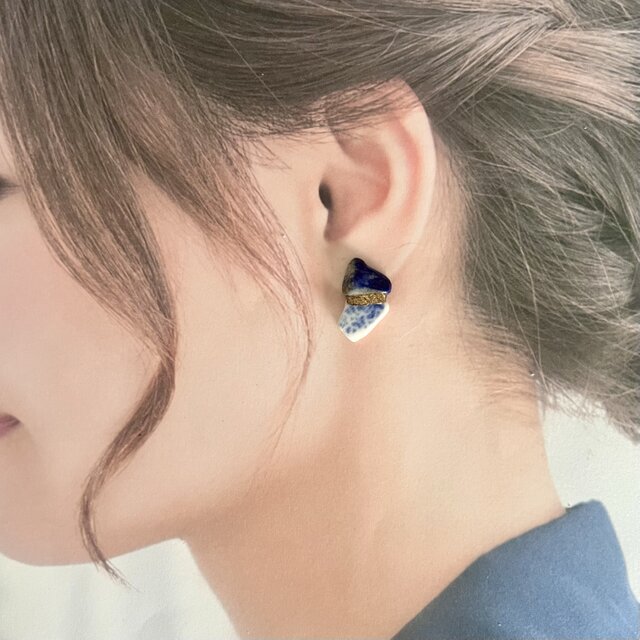 金継ぎピアス｜ラピスラズリとシー陶器の一点物｜深く、還る。のコピー