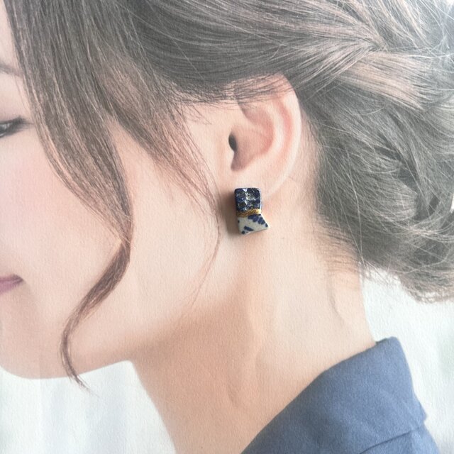 金継ぎピアス｜ラピスラズリとシー陶器の一点物｜深く、還る。のコピー