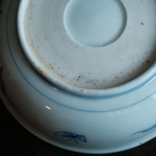線描きで素敵◇伊万里 松竹梅文染付線描き平鉢 骨董・antiques 蝶々