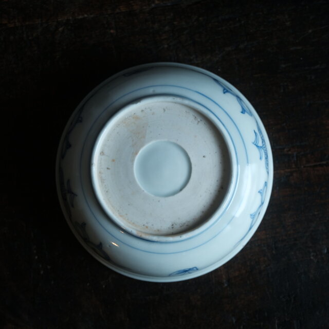 線描きで素敵◇伊万里 松竹梅文染付線描き平鉢 骨董・antiques 蝶々