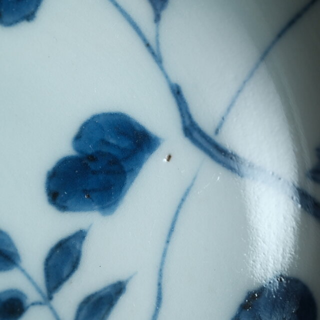 菊花の絵付け◇伊万里 草花文染付平鉢 骨董・antiques アンティーク和