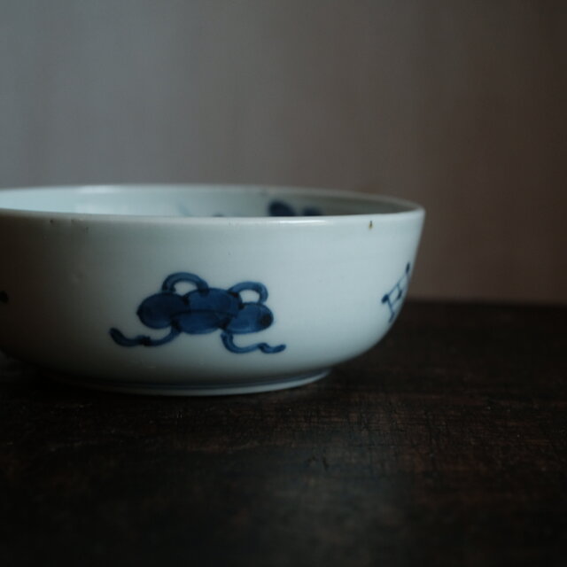 菊花の絵付け◇伊万里 草花文染付平鉢 骨董・antiques アンティーク和