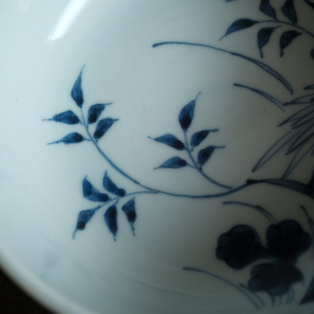 菊花の絵付け◇伊万里 草花文染付平鉢 骨董・antiques アンティーク和