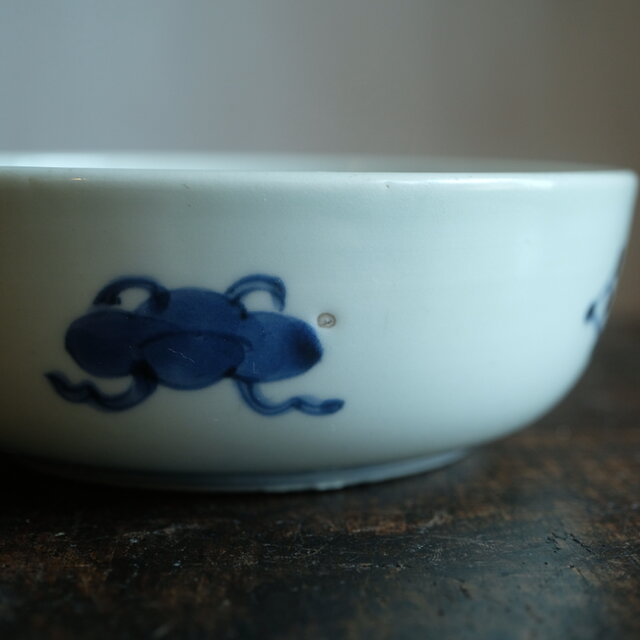 菊花の絵付け◇伊万里 草花文染付平鉢 骨董・antiques アンティーク和