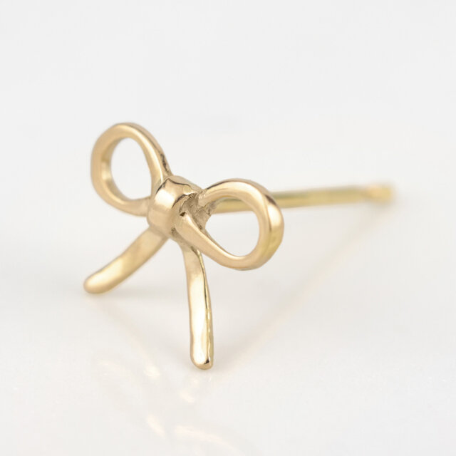 K18/大人可愛いリボンピアス｜片耳販売 スタッドピアス 甘くなりすぎ